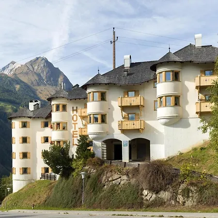 Hotel Goldried 3*